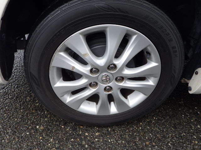 2012 Toyota Voxy